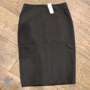 Ann Taylor, gray pencil skirt, size 0.